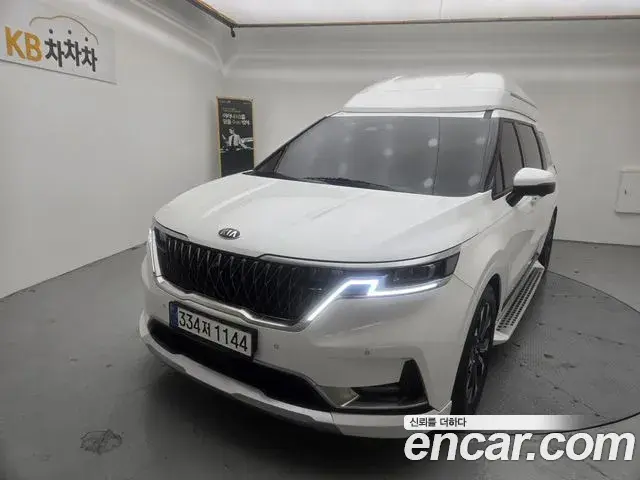 Kia Carnival 9-Seater Hi-Limousine Signature 2021