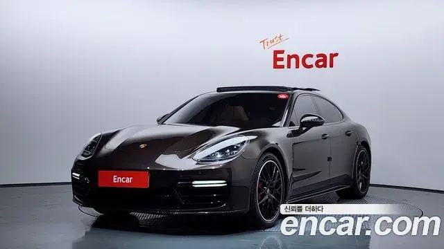 Porsche Panamera 4.0 GTS 2019