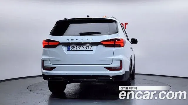 SsangYong Rexton Diesel 2.2 4WD The Black 2021 — фото 4