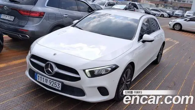 Mercedes-Benz A-Class A220 Hatchback 2022