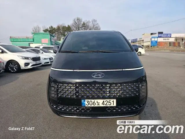 Hyundai Staria 4WD Lounge 9-Seater Inspiration 2021