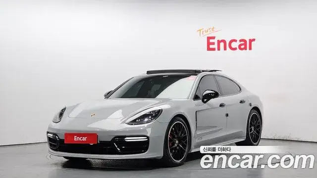 Porsche Panamera 4.0 GTS 2019