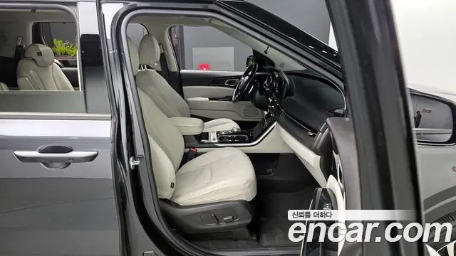 Kia Carnival Diesel 9-Seater Noblesse 2021 — фото 11