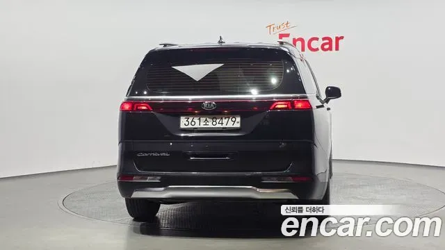 Kia Carnival Diesel 9-Seater Noblesse 2021 — фото 4