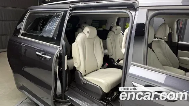 Kia Carnival Diesel 9-Seater Noblesse 2021 — фото 12