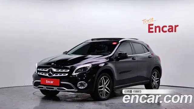 Mercedes-Benz GLA-Class GLA220 Premium 2019