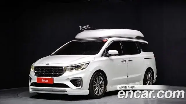 Kia Carnival 9-Seater Hi-Limousine Noblesse Special 2019