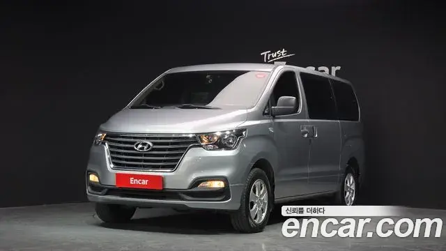 Hyundai Starex 4WD Wagon 12-Seater Smart 2020