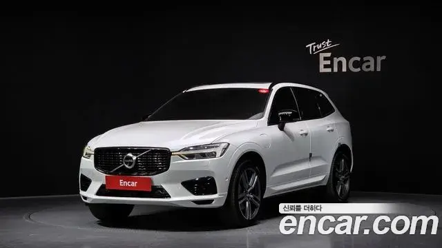 Volvo XC60 T8 R-Design 2021