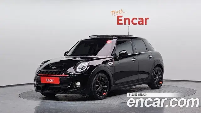 Mini Cooper 5Door Standard 3rd 2019