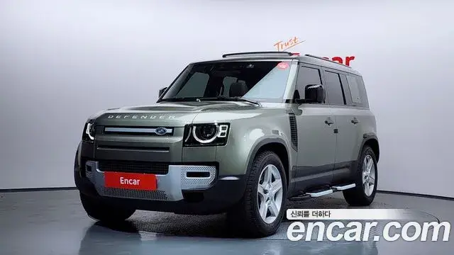 Land Rover Defender 110 D250 SE 2022