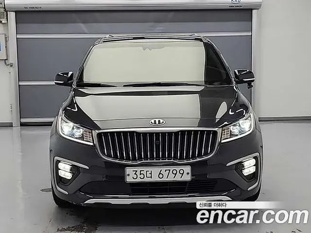 Kia Carnival Gasoline 9-Seater Noblesse Special 2019