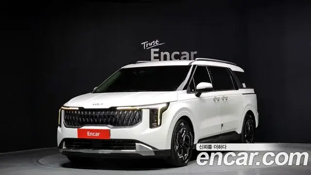 Kia Carnival Diesel 9-Seater Noblesse 2024