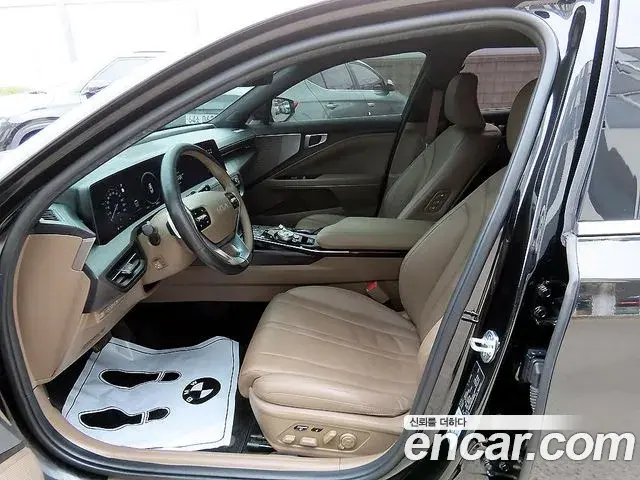 Kia K8 Noblesse 2022