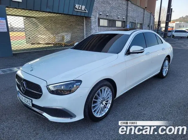Mercedes-Benz E-Class E250 Exclusive 2022