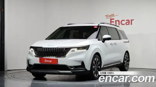 Kia Carnival Gasoline 7-Seater Signature 2023