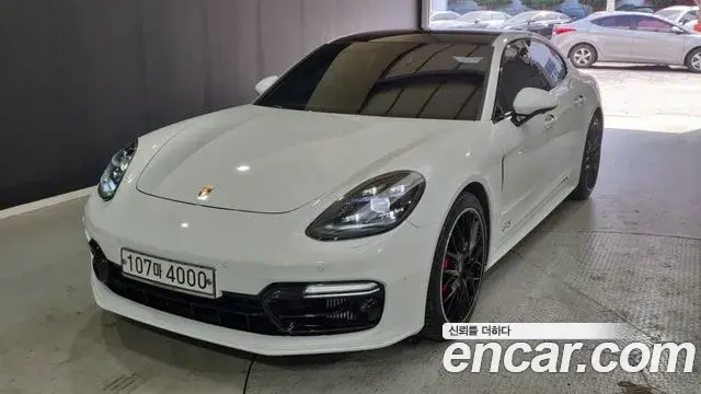 Porsche Panamera 4.0 GTS 2020