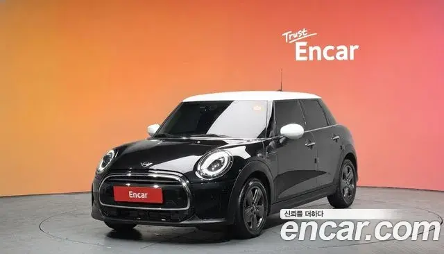 Mini Cooper 5Door Classic Third Generation 2022
