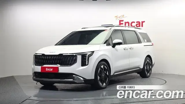Kia Carnival Gasoline 9-Seater Signature 2024