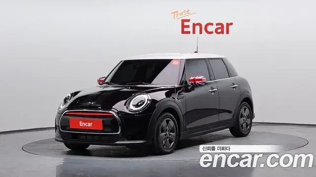 Mini Cooper 5Door Classic Third Generation 2022