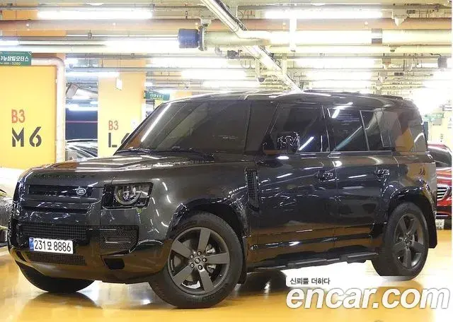 Land Rover Defender 110 P300 X-Dynamic SE 2025