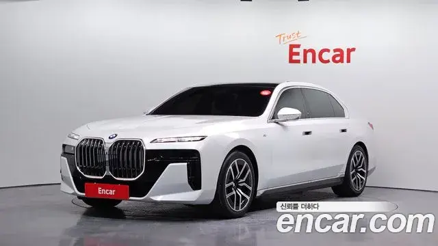 BMW 7-Series 740i xDrive M Sport 2025
