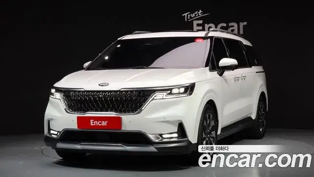 Kia Carnival Gasoline 7-Seater Signature 2021