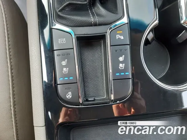 Kia Carnival 9-Seater Prstige 2019 — фото 13