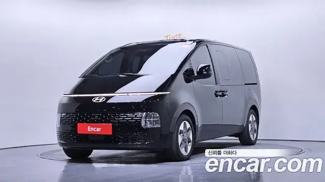 Hyundai Staria 4WD Tourer 9-Seater Modern 2024