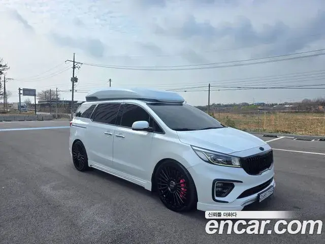 Kia Carnival 9-Seater Hi-Limousine Noblesse Special 2019