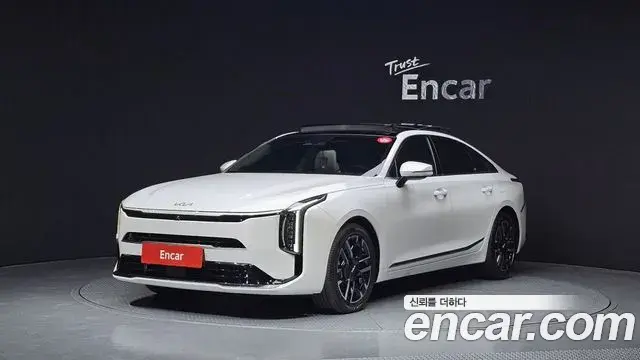 Kia K8 2.5 Gasoline 2WD Signature 2025