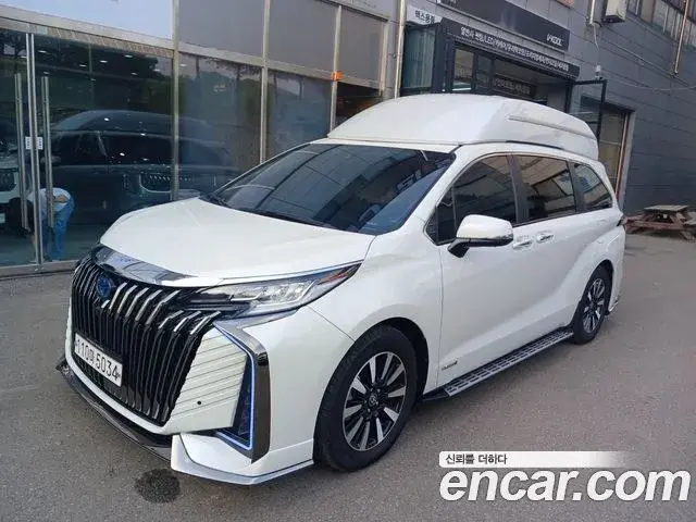 Toyota Sienna 2.5 Hybrid 2WD 2021