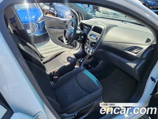 Chevrolet Spark Van 2020 — фото 13