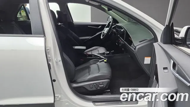 Kia Niro Signature 2025 — фото 11