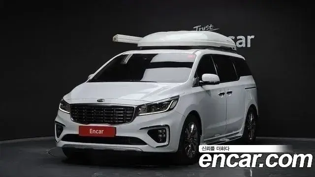 Kia Carnival 7-Seater Limousine President 2019