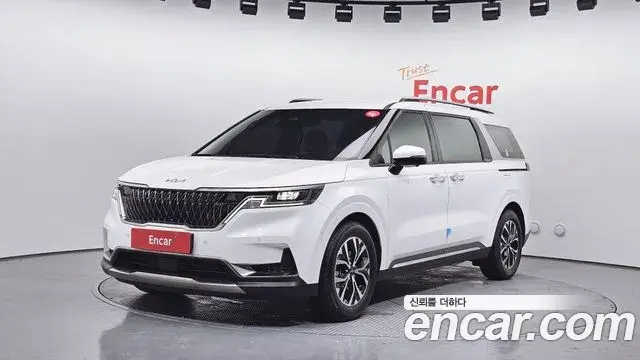 Kia Carnival Gasoline 9-Seater Signature 2023