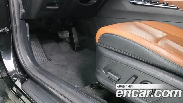 Kia Sportage Diesel 2.0 2WD Nobleless 2022 — фото 18