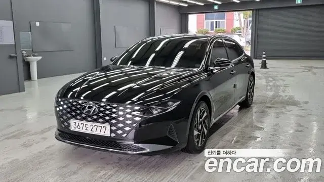 Hyundai Grandeur Premium 2022