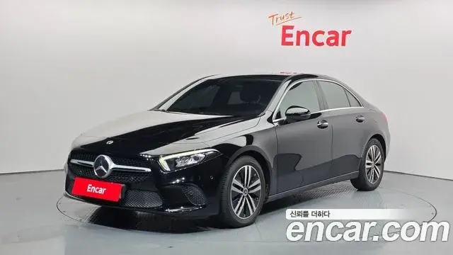 Mercedes-Benz A-Class A220 Sedan 2021