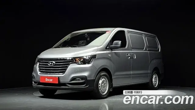 Hyundai Starex Van 3-Seater Style 2019