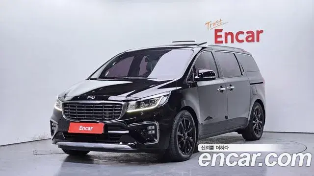 Kia Carnival 9-Seater Noblesse 2019