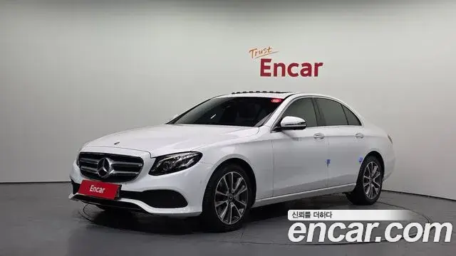 Mercedes-Benz E-Class E300 4MATIC Avnatgarde 2019