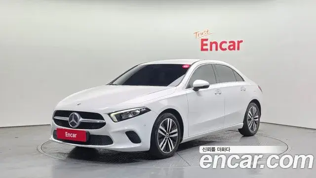 Mercedes-Benz A-Class A220 Sedan 2021