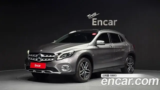 Mercedes-Benz GLA-Class GLA220 Premium 2019