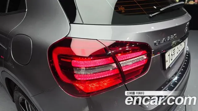 Mercedes-Benz GLA-Class GLA220 Premium 2019 — фото 23