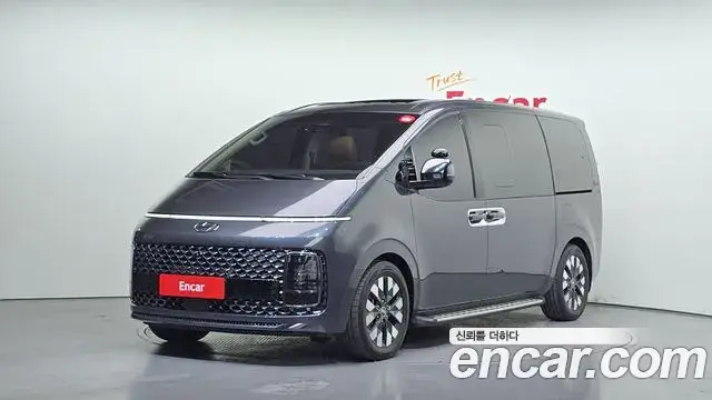 Hyundai Staria 4WD Lounge 9-Seater Inspiration 2021