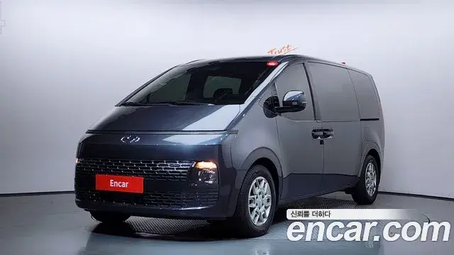 Hyundai Staria Tourer 11-Seater Modern 2023
