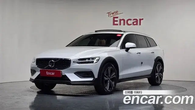 Volvo V60 T5 Pro AWD 2019