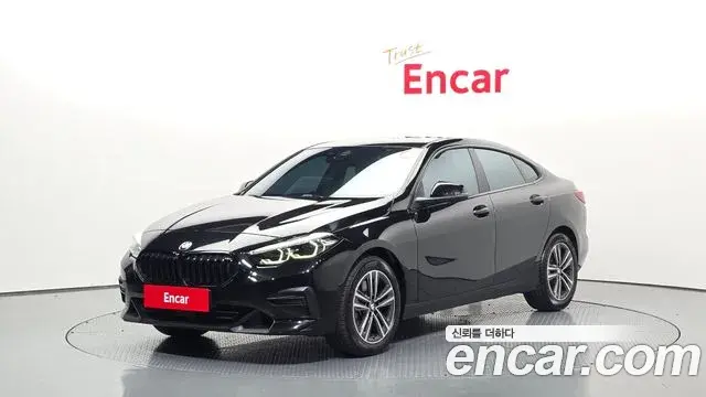 BMW 2-Series 220i Advantage 2022