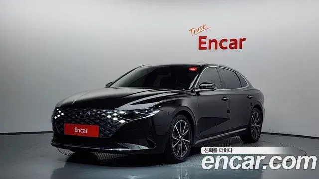 Hyundai Grandeur 2.5 Le Blanc 2022